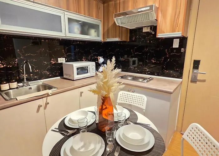 Cl Urban Cozy 1br Near Bgc & Naia *